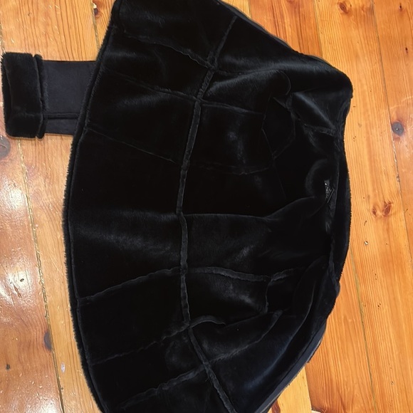 Eivissa faux sheepskin black polyester warm fuzzy jacket zip front Size L. - Picture 7 of 7